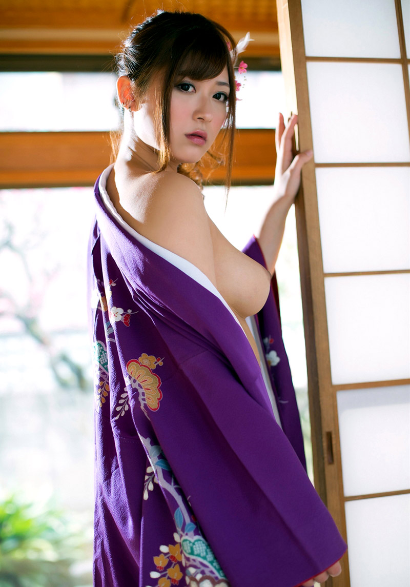 Восхитительная эротика - голые японки Haruki Sato