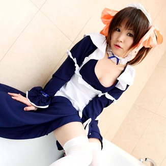 Cosplay Maid